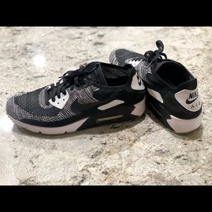 Nike Air Max 90 Ultra 2.0 Flyknit